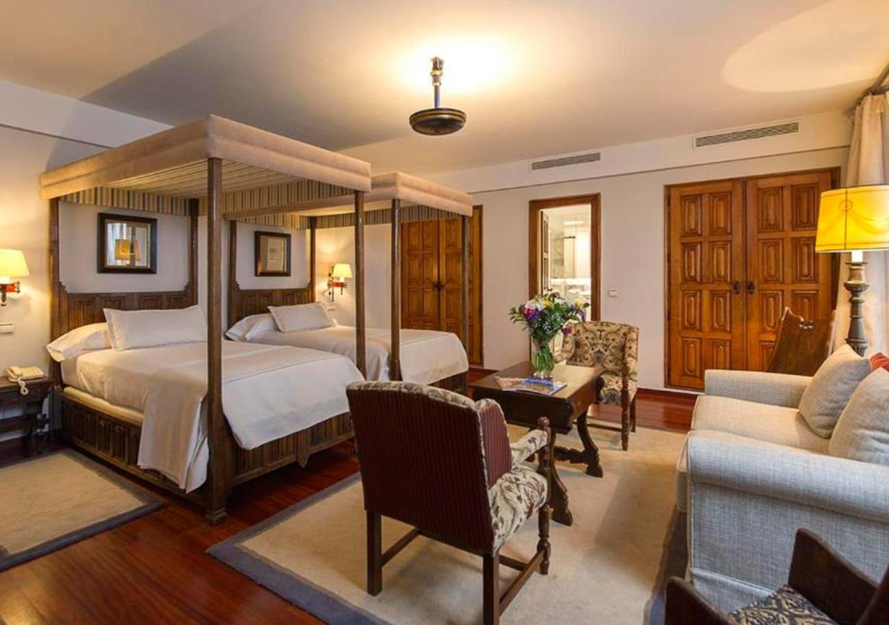 De Santiago - Reis Catolicos Hotel