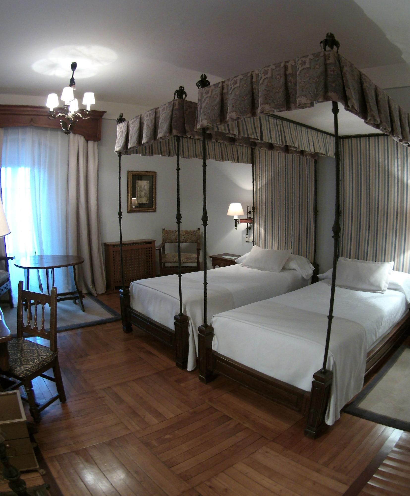 De Santiago - Reis Catolicos 5* Santiago de Compostela